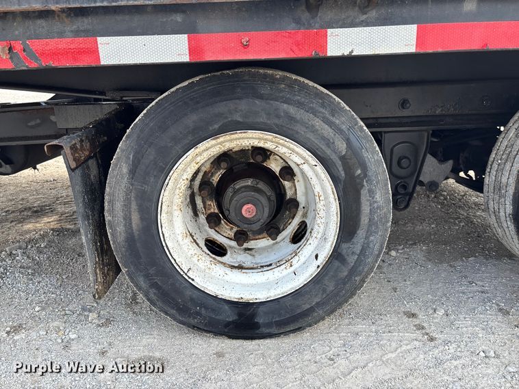 image for item FC1821 2011 DAKOTA MANUFACTURING CO. / TRAIL-EZE TE401 tilt deck equipment trailer