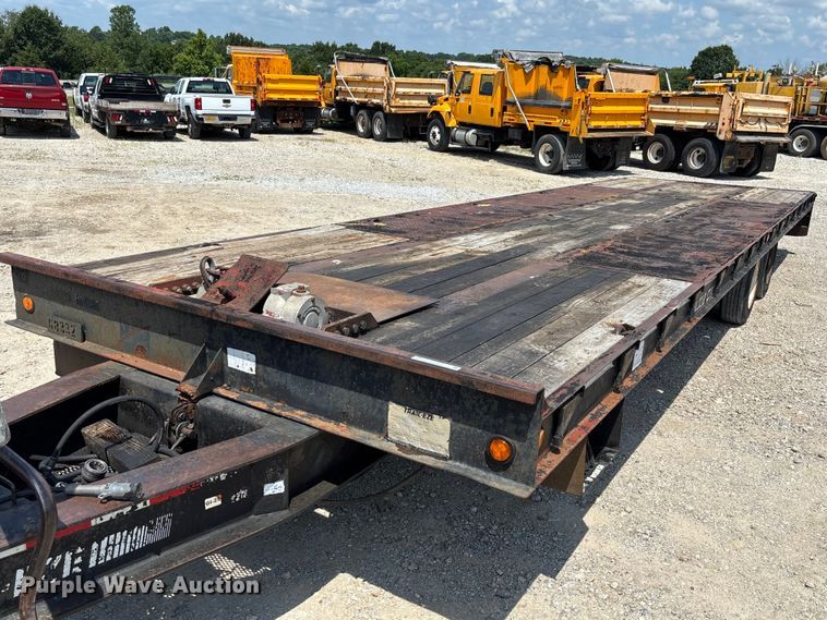 image for item FC1822 1997 Dakota Trail-Eze PDLX20TC31 tilt deck equipment trailer