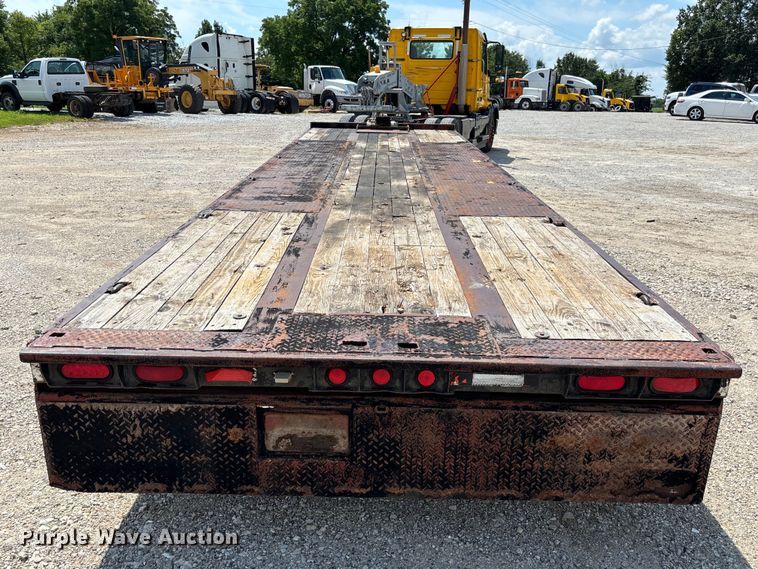 image for item FC1822 1997 Dakota Trail-Eze PDLX20TC31 tilt deck equipment trailer