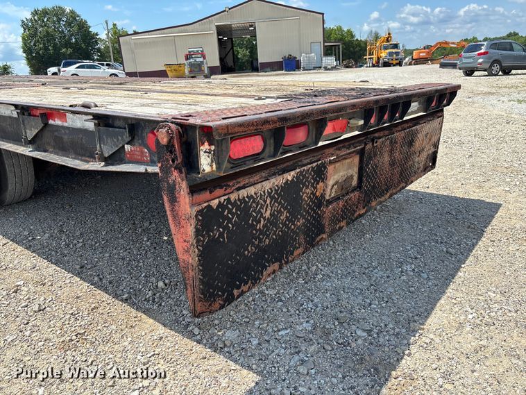 image for item FC1822 1997 Dakota Trail-Eze PDLX20TC31 tilt deck equipment trailer