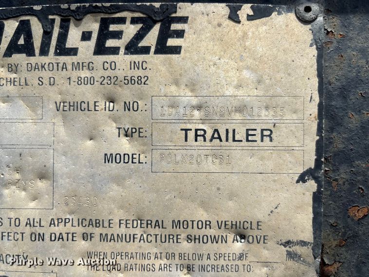image for item FC1822 1997 Dakota Trail-Eze PDLX20TC31 tilt deck equipment trailer