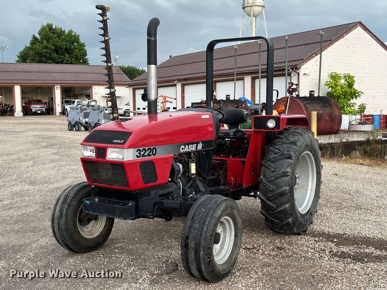 image for item FC1857 1995 Case IH 3220 tractor