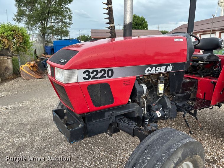 image for item FC1857 1995 Case IH 3220 tractor