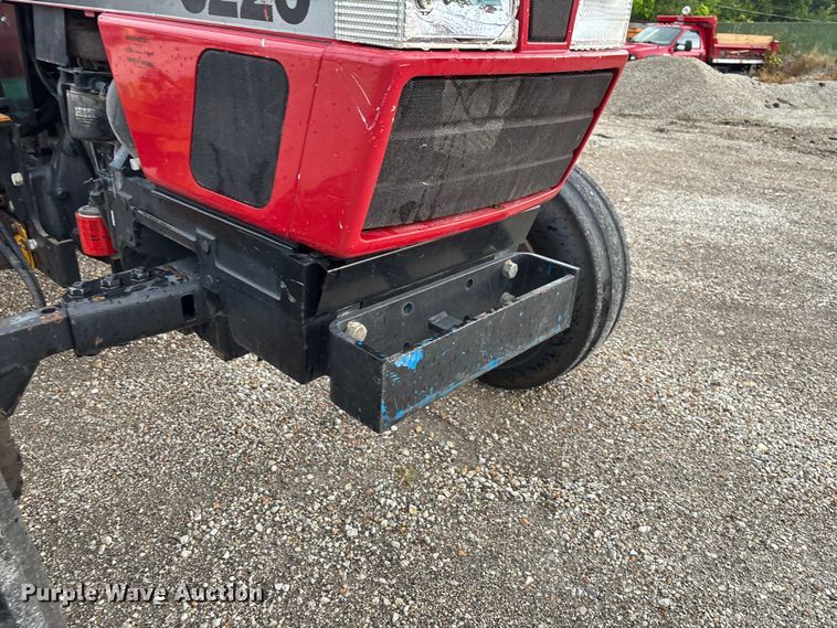 image for item FC1857 1995 Case IH 3220 tractor