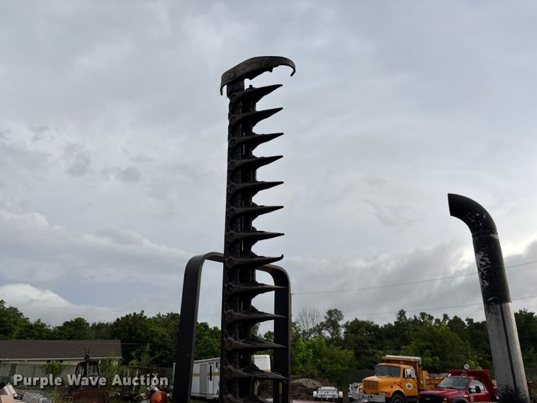 image for item FC1857 1995 Case IH 3220 tractor