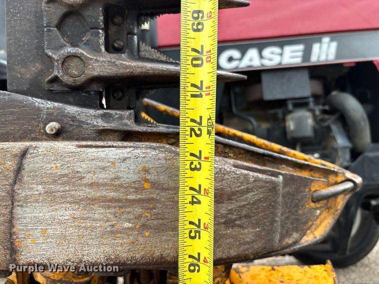 image for item FC1857 1995 Case IH 3220 tractor