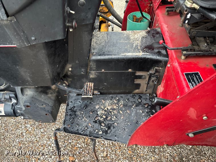image for item FC1857 1995 Case IH 3220 tractor