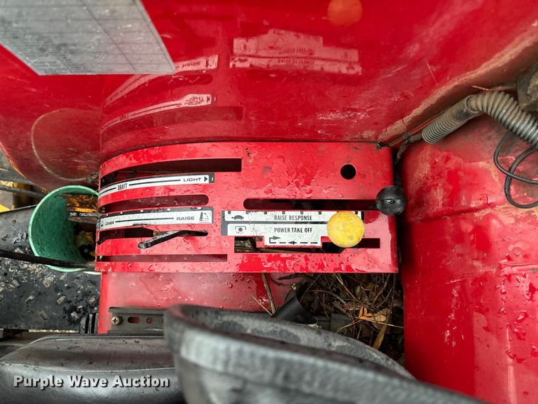 image for item FC1857 1995 Case IH 3220 tractor