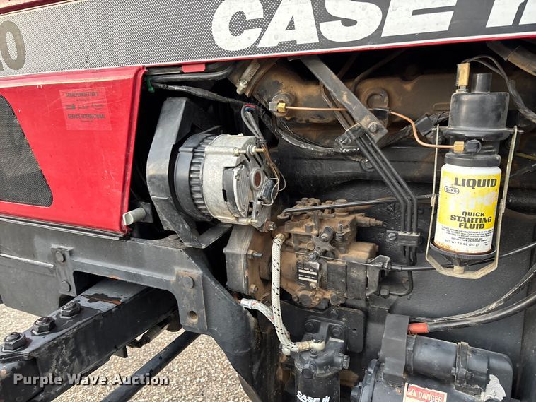 image for item FC1857 1995 Case IH 3220 tractor