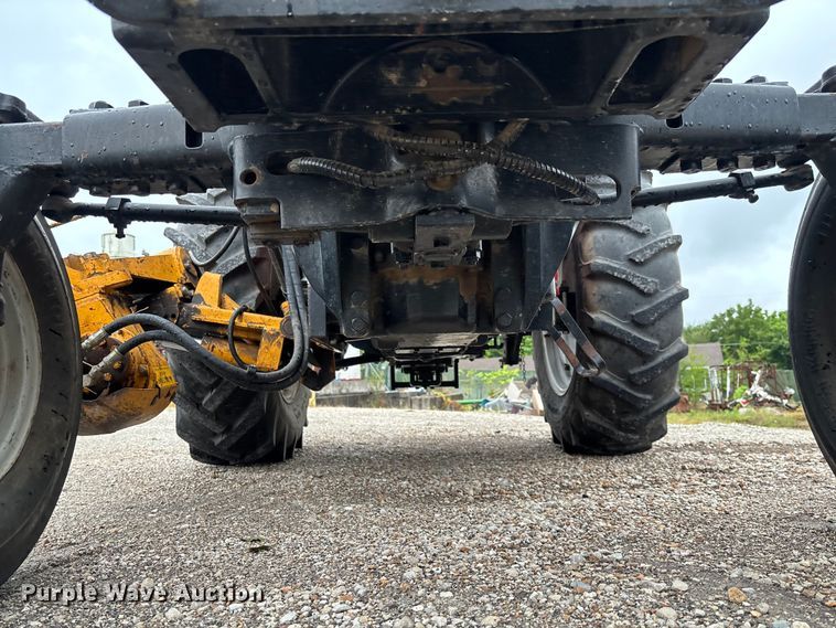 image for item FC1857 1995 Case IH 3220 tractor