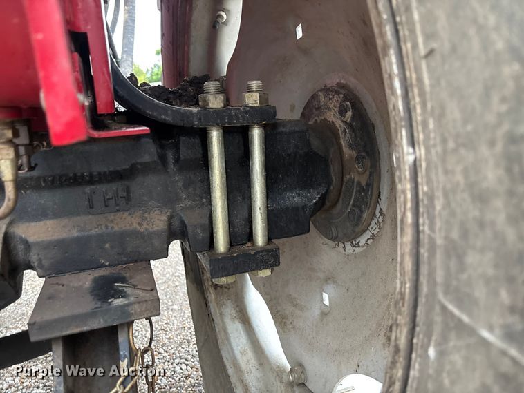 image for item FC1857 1995 Case IH 3220 tractor