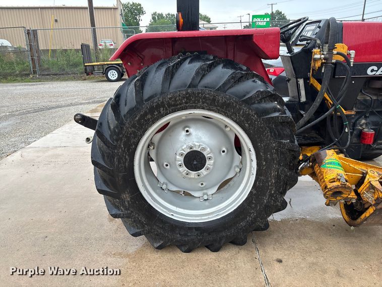 image for item FC1857 1995 Case IH 3220 tractor