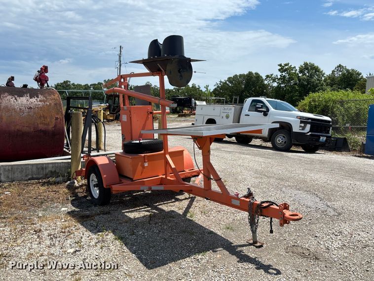 image for item FC1861 R.C. Flagman RCF2.4 H.D traffic signal trailer