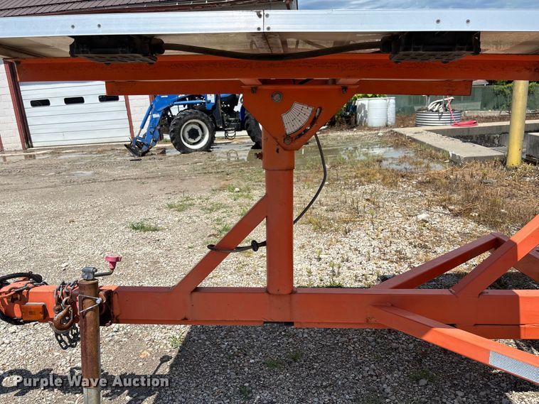 image for item FC1861 R.C. Flagman RCF2.4 H.D traffic signal trailer