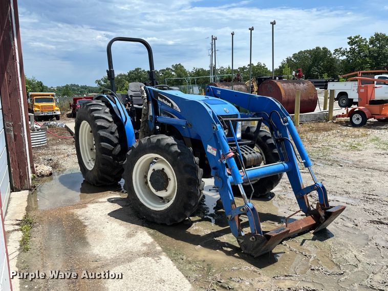 image for item FC1865 2006 New Holland TN75A 4RM MFWD tractor