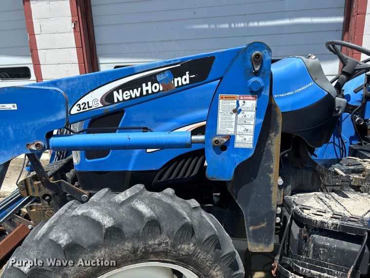 image for item FC1865 2006 New Holland TN75A 4RM MFWD tractor