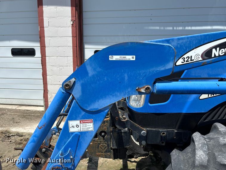 image for item FC1865 2006 New Holland TN75A 4RM MFWD tractor