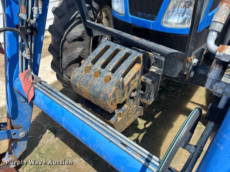 image for item FC1865 2006 New Holland TN75A 4RM MFWD tractor