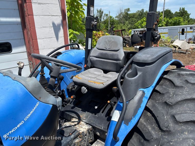 image for item FC1865 2006 New Holland TN75A 4RM MFWD tractor