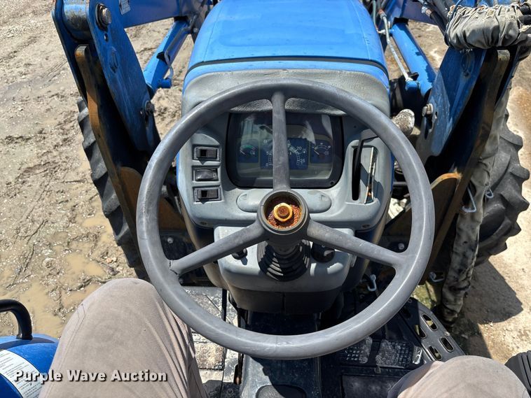image for item FC1865 2006 New Holland TN75A 4RM MFWD tractor