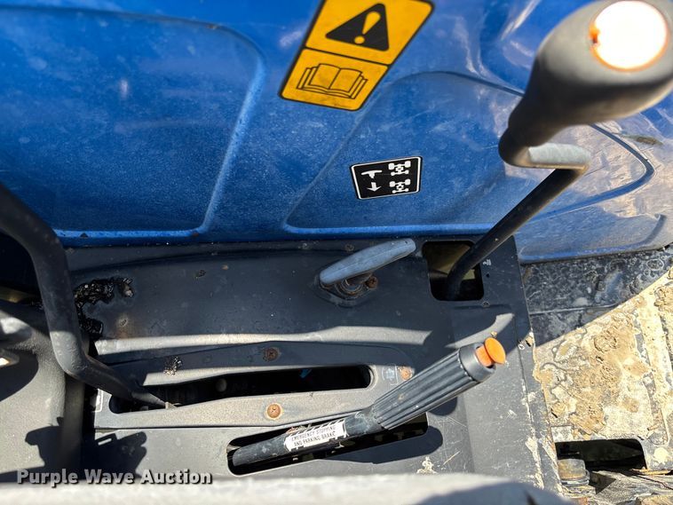 image for item FC1865 2006 New Holland TN75A 4RM MFWD tractor