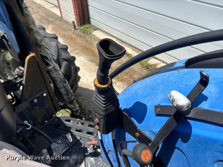 image for item FC1865 2006 New Holland TN75A 4RM MFWD tractor