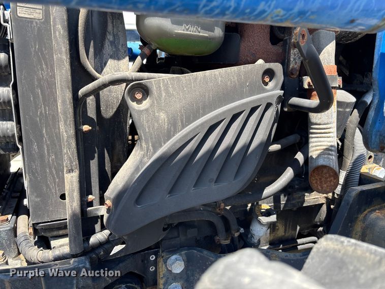 image for item FC1865 2006 New Holland TN75A 4RM MFWD tractor