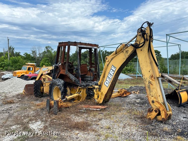 image for item FC1866 2004 John Deere 310SG backhoe