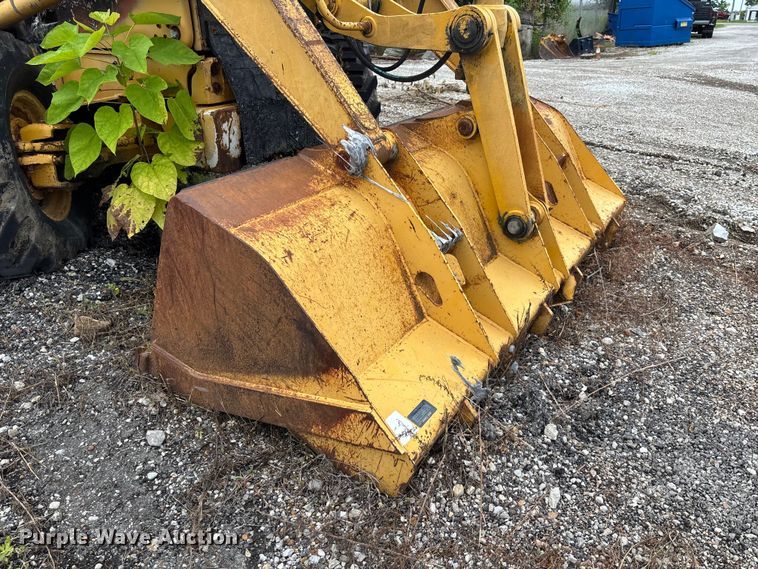 image for item FC1866 2004 John Deere 310SG backhoe