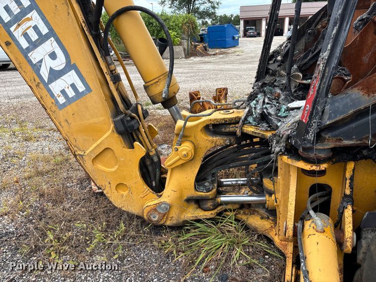 image for item FC1866 2004 John Deere 310SG backhoe