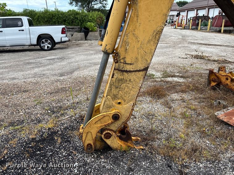 image for item FC1866 2004 John Deere 310SG backhoe