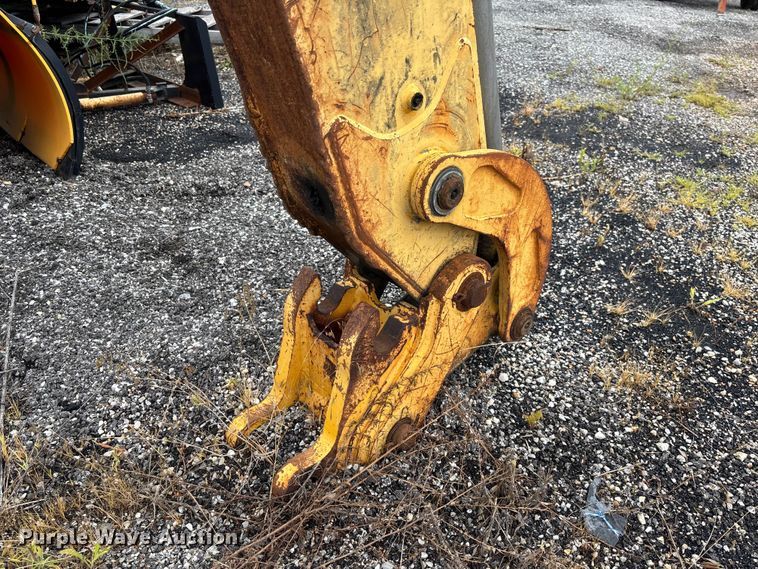 image for item FC1866 2004 John Deere 310SG backhoe