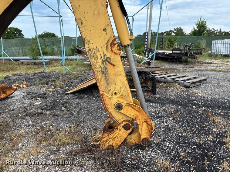 image for item FC1866 2004 John Deere 310SG backhoe
