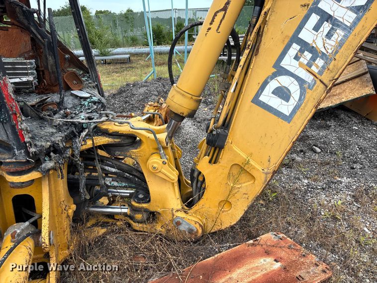 image for item FC1866 2004 John Deere 310SG backhoe