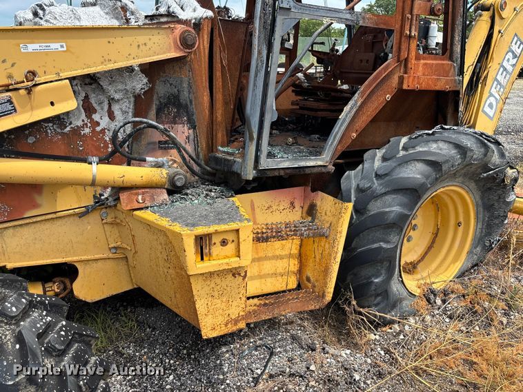 image for item FC1866 2004 John Deere 310SG backhoe