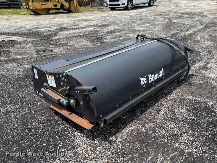 image for item FC1867 2009 Bobcat 84 Sweeper skid steer sweeper
