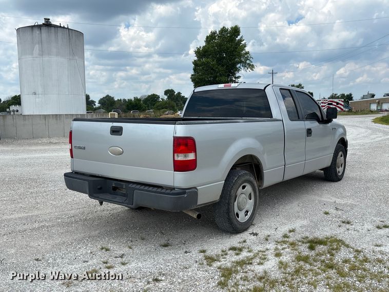 image for item FC1916 2007 Ford F150 XL Ext. Cab pickup truck