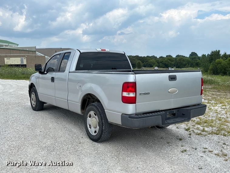 image for item FC1916 2007 Ford F150 XL Ext. Cab pickup truck