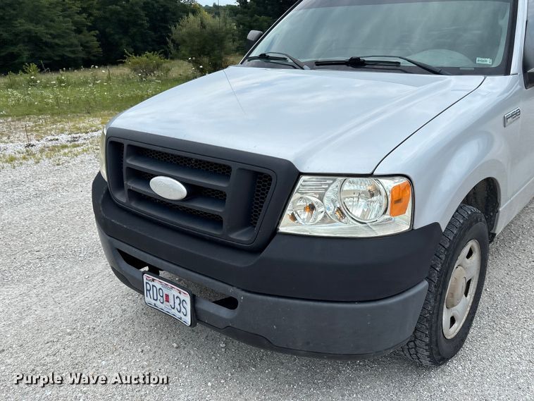 image for item FC1916 2007 Ford F150 XL Ext. Cab pickup truck