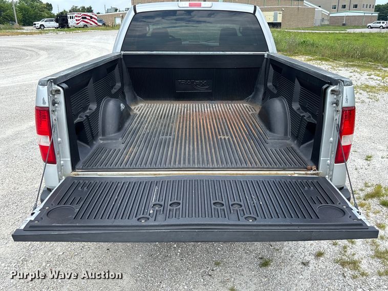 image for item FC1916 2007 Ford F150 XL Ext. Cab pickup truck