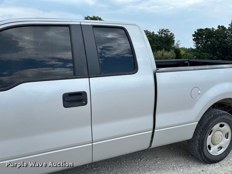 image for item FC1916 2007 Ford F150 XL Ext. Cab pickup truck