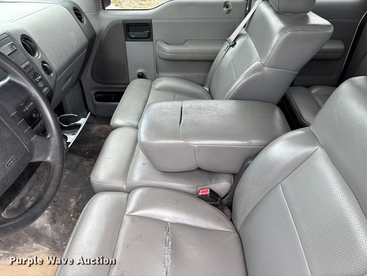image for item FC1916 2007 Ford F150 XL Ext. Cab pickup truck