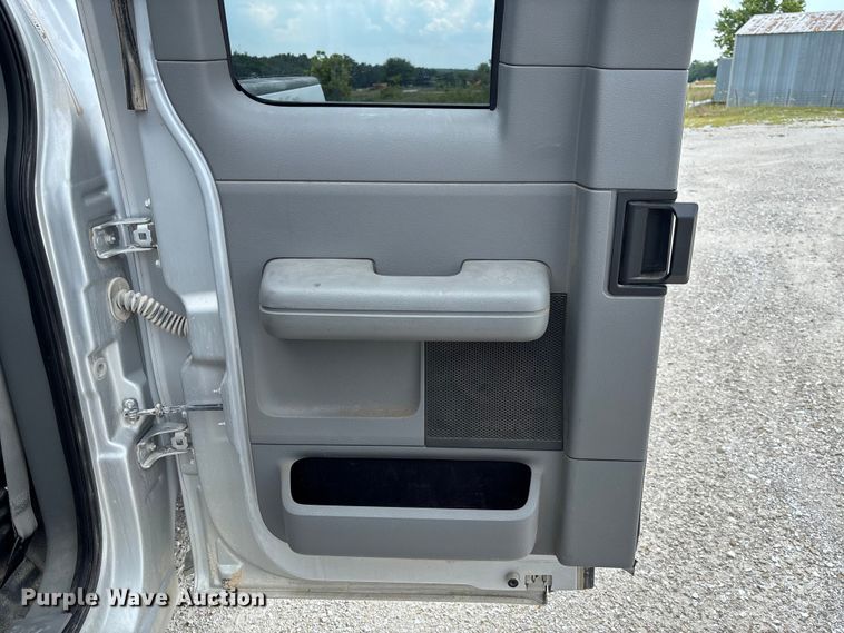 image for item FC1916 2007 Ford F150 XL Ext. Cab pickup truck