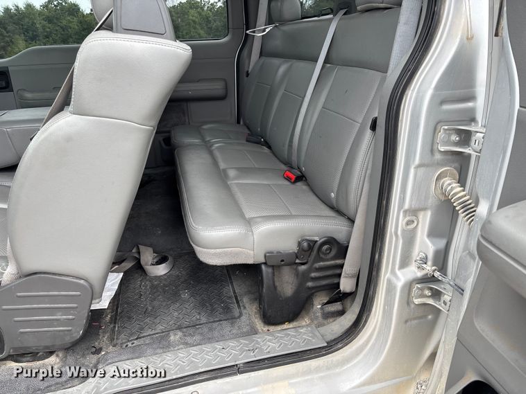 image for item FC1916 2007 Ford F150 XL Ext. Cab pickup truck