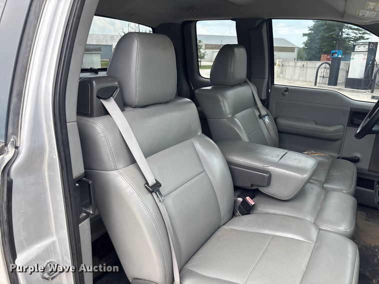 image for item FC1916 2007 Ford F150 XL Ext. Cab pickup truck