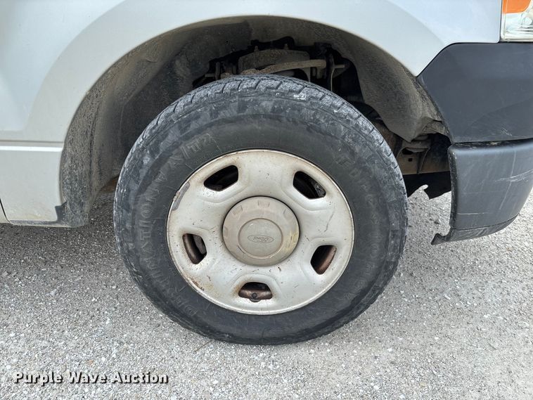 image for item FC1916 2007 Ford F150 XL Ext. Cab pickup truck
