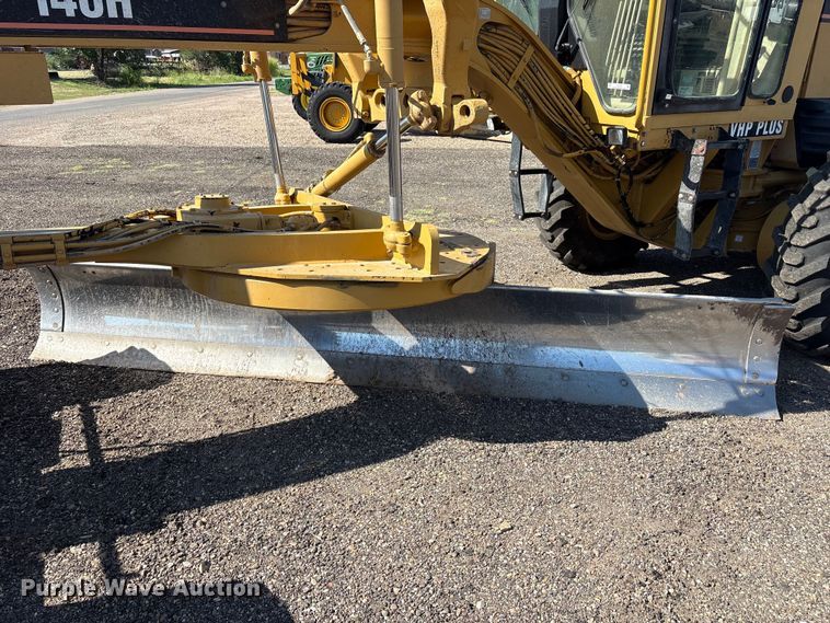 image for item FC2502 2007 Caterpillar 140H VHP Plus motor grader
