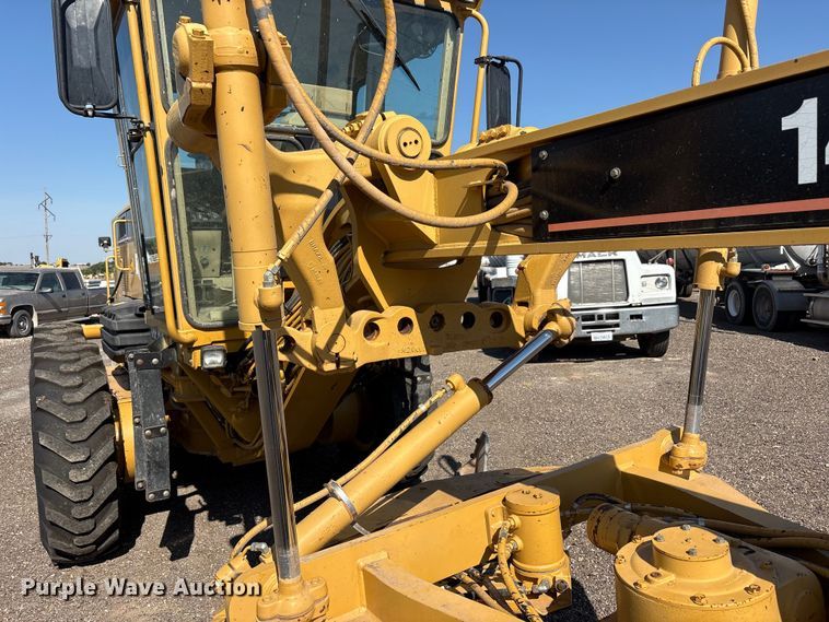 image for item FC2502 2007 Caterpillar 140H VHP Plus motor grader