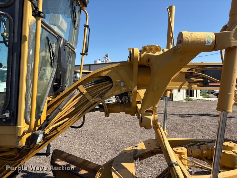 image for item FC2502 2007 Caterpillar 140H VHP Plus motor grader