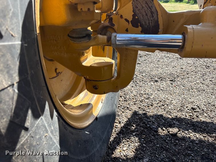 image for item FC2502 2007 Caterpillar 140H VHP Plus motor grader